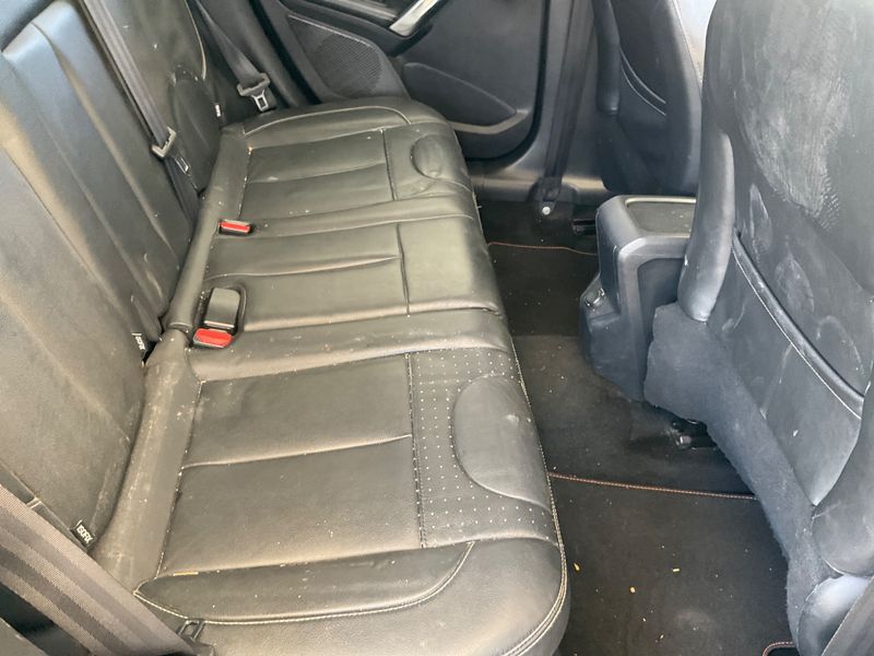 Peugeot 2008 1.6 Blue-HDi Allure 2015 – снимка 27