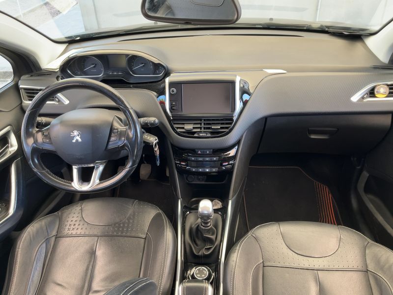 Peugeot 2008 1.6 Blue-HDi Allure 2015 – снимка 17