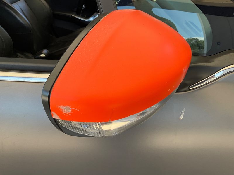 Peugeot 2008 1.6 Blue-HDi Allure 2015 – снимка 24