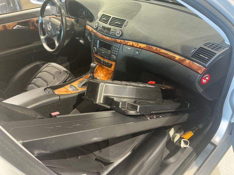 Mercedes-Benz E-Klasse E 230 T Elegance 2007 – снимка 3