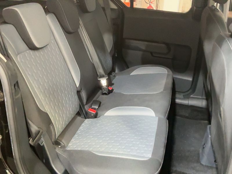 Ford Tourneo Courier 1.0 EcoBoost Titanium 2025 – снимка 19