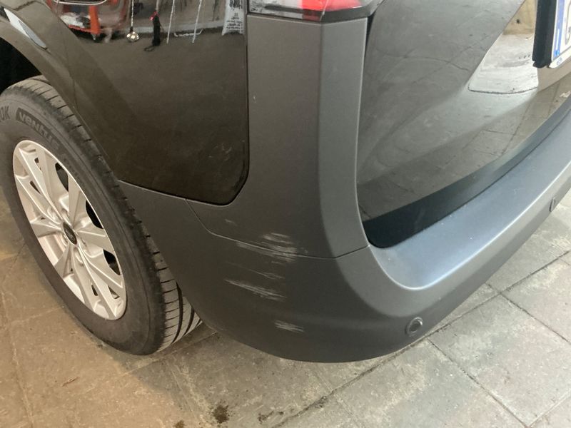 Ford Tourneo Courier 1.0 EcoBoost Titanium 2025 – снимка 22