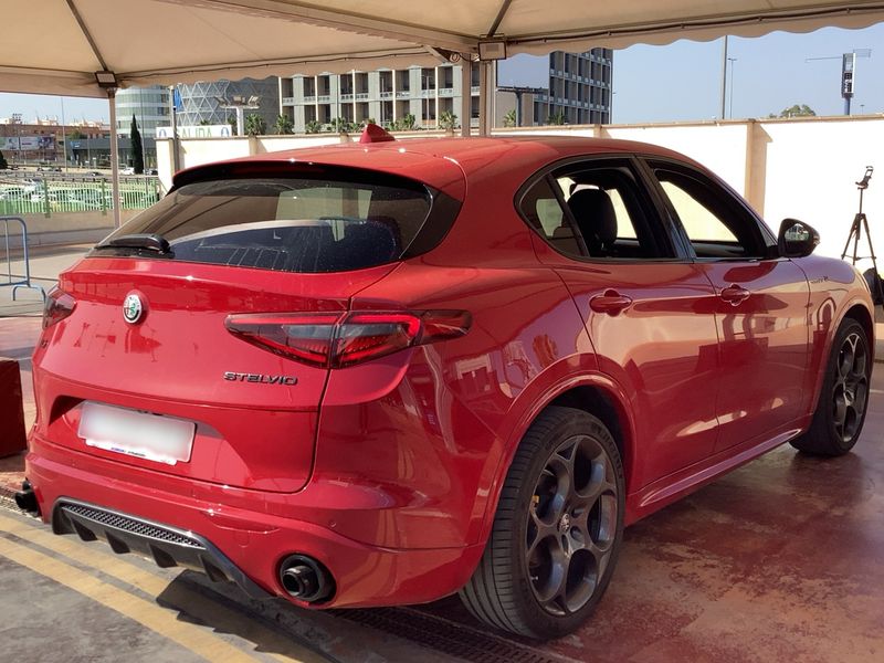 Alfa Romeo Stelvio 2.2 JTDM Veloce Ti Q4 2021 – снимка 8