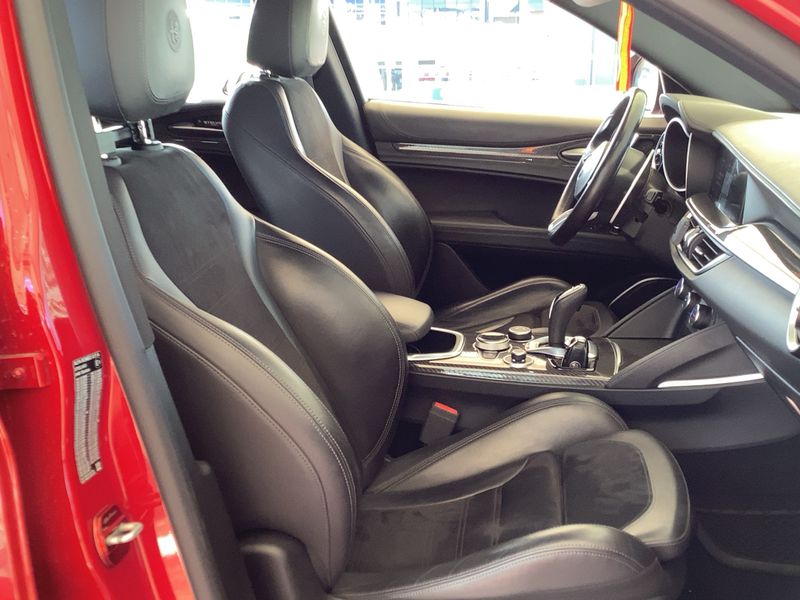 Alfa Romeo Stelvio 2.2 JTDM Veloce Ti Q4 2021 – снимка 16