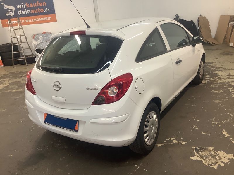 Opel Corsa 1.2 Selection 2012 – снимка 2