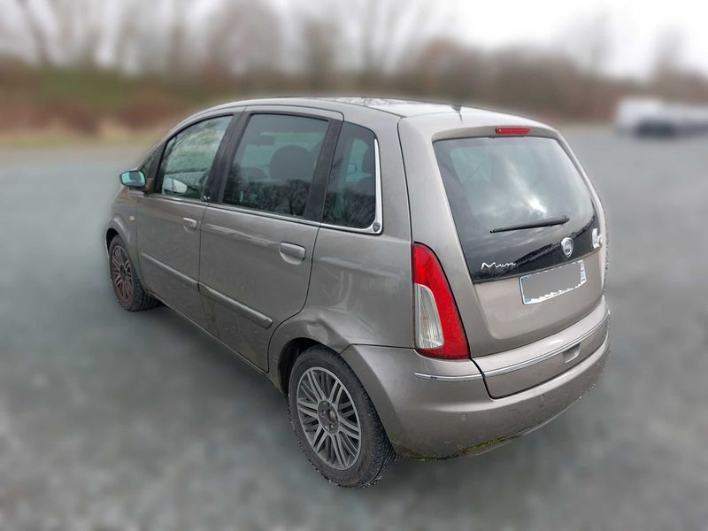 Lancia Musa 1.3 JTD Platino 2009 – снимка 3