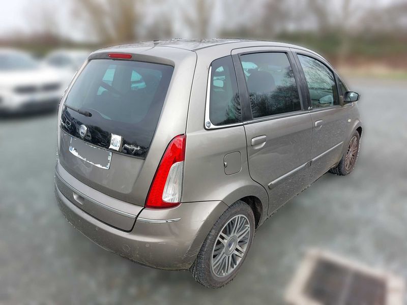 Lancia Musa 1.3 JTD Platino 2009 – снимка 5
