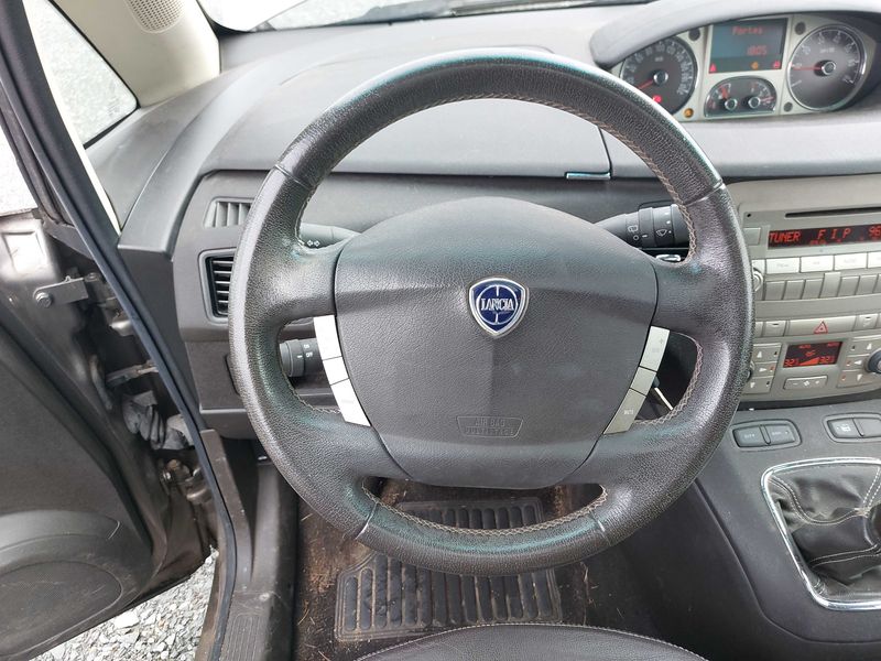 Lancia Musa 1.3 JTD Platino 2009 – снимка 45