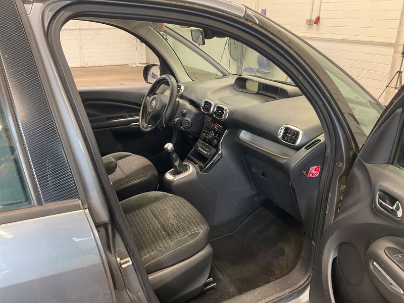 Citroen C3 Picasso 1.4 VTi Exclusive 2009 – снимка 3