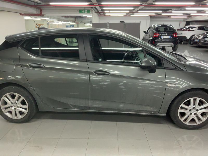 Opel Astra 1.6 CDTI DPF Advance Start/Stop 2017 – снимка 10