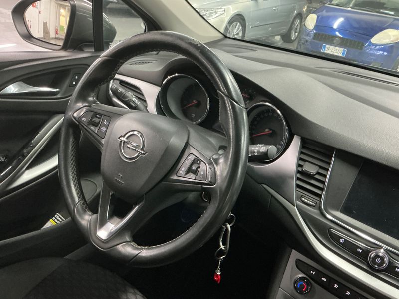 Opel Astra 1.6 CDTI DPF Advance Start/Stop 2017 – снимка 24