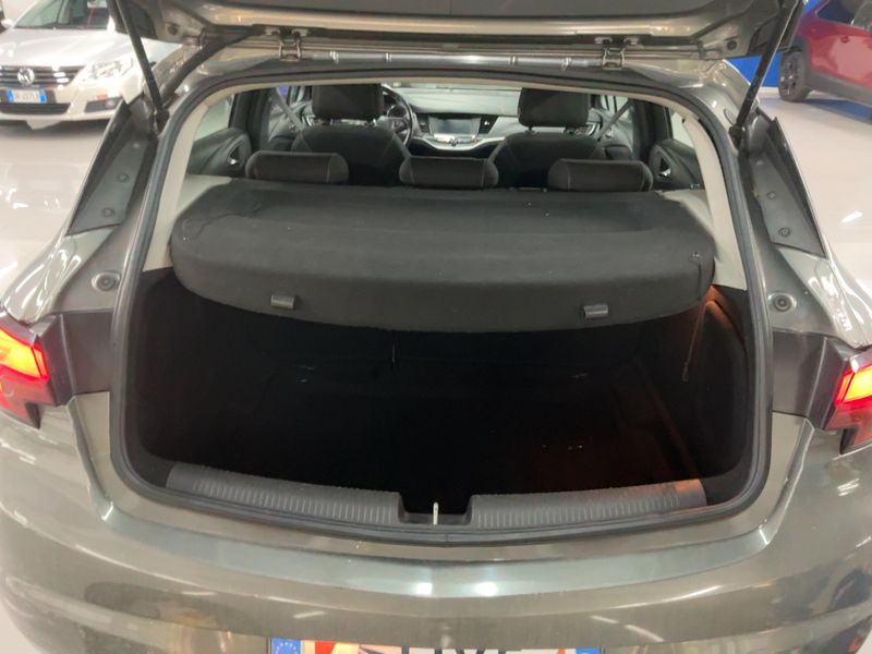 Opel Astra 1.6 CDTI DPF Advance Start/Stop 2017 – снимка 15