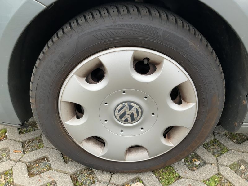 Volkswagen Touran 2.0 TDI Trendline 2009 – снимка 3