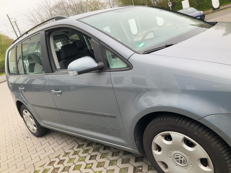 Volkswagen Touran 2.0 TDI Trendline 2009 – снимка 12