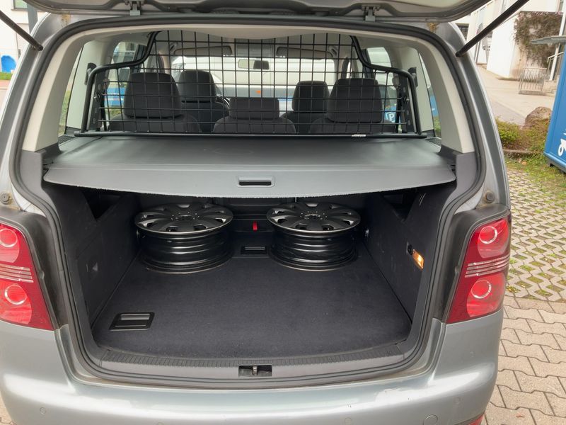 Volkswagen Touran 2.0 TDI Trendline 2009 – снимка 15
