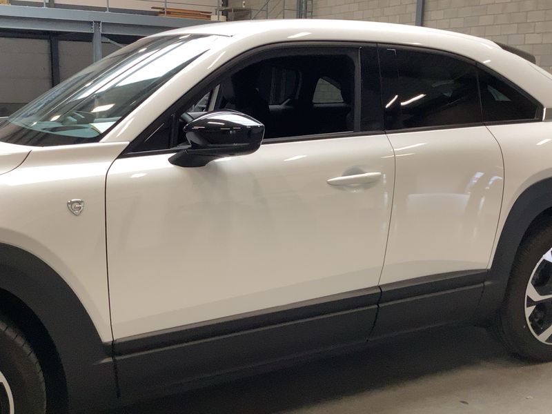 Mazda MX-30 electric drive 125 kW Makoto R-EV 2023 – снимка 4