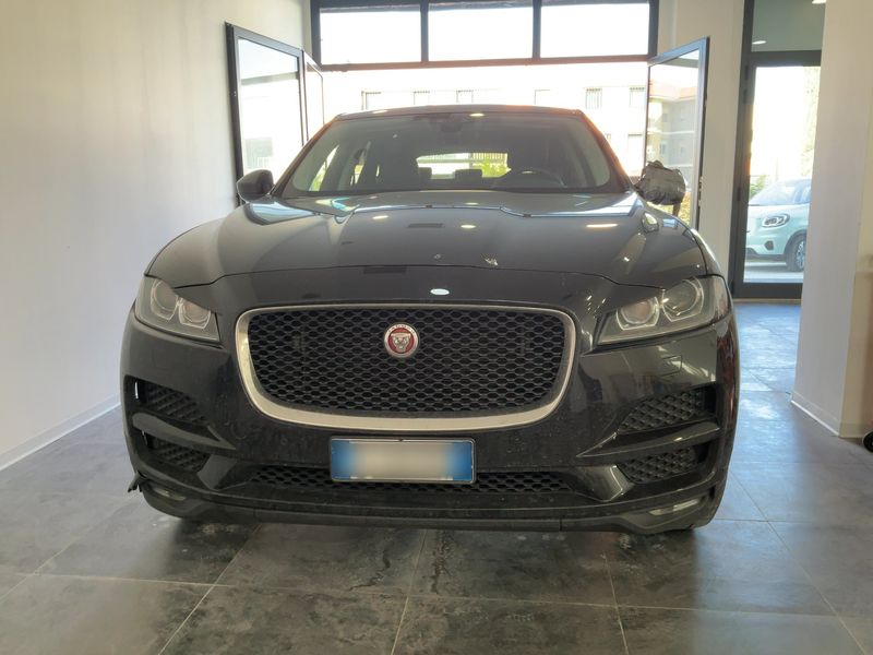 Jaguar F-Pace 20d Portfolio AWD 2018 – снимка 14