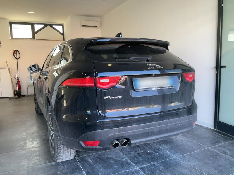 Jaguar F-Pace 20d Portfolio AWD 2018 – снимка 6