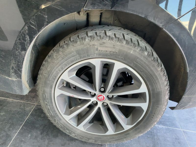 Jaguar F-Pace 20d Portfolio AWD 2018 – снимка 5