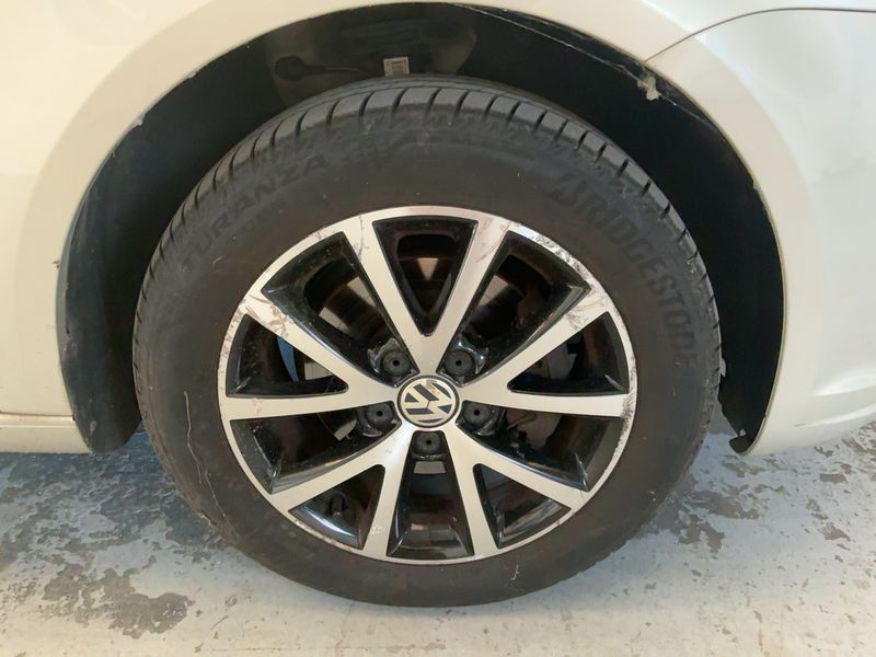 Volkswagen Touran 1.6 TDI Design Edition 2014 – снимка 11