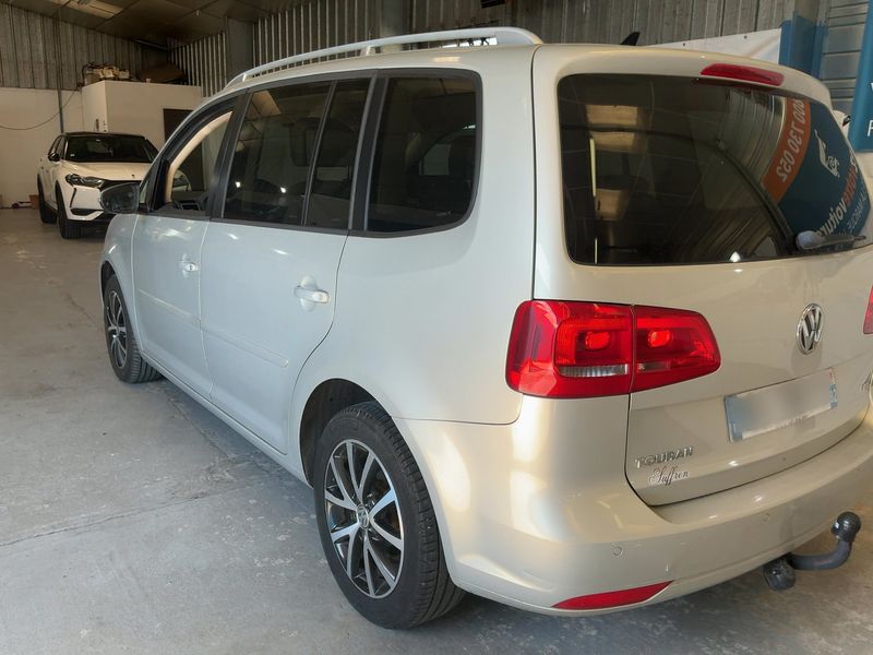 Volkswagen Touran 1.6 TDI Design Edition 2014 – снимка 6