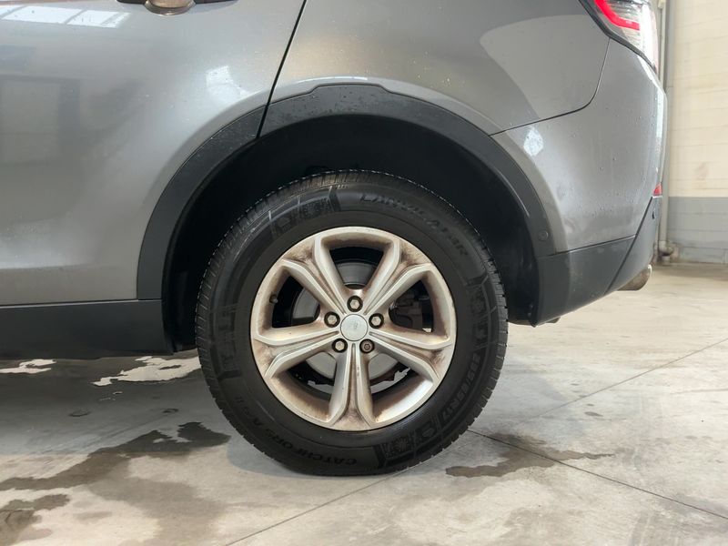 Land Rover Discovery Sport 2.0 Td4 SE AWD 2017 – снимка 5