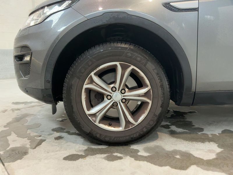 Land Rover Discovery Sport 2.0 Td4 SE AWD 2017 – снимка 3