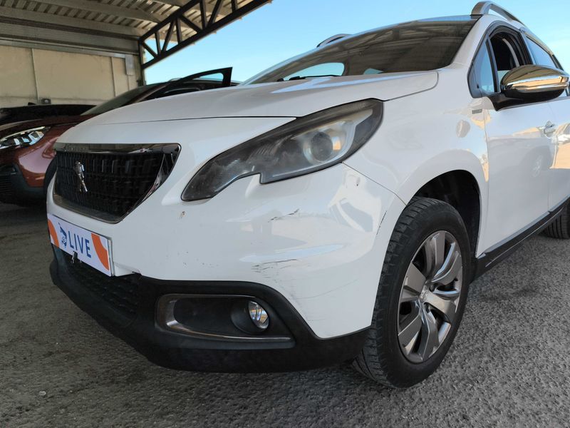 Peugeot 2008 1.2 e-VTi Style 2017 – снимка 2