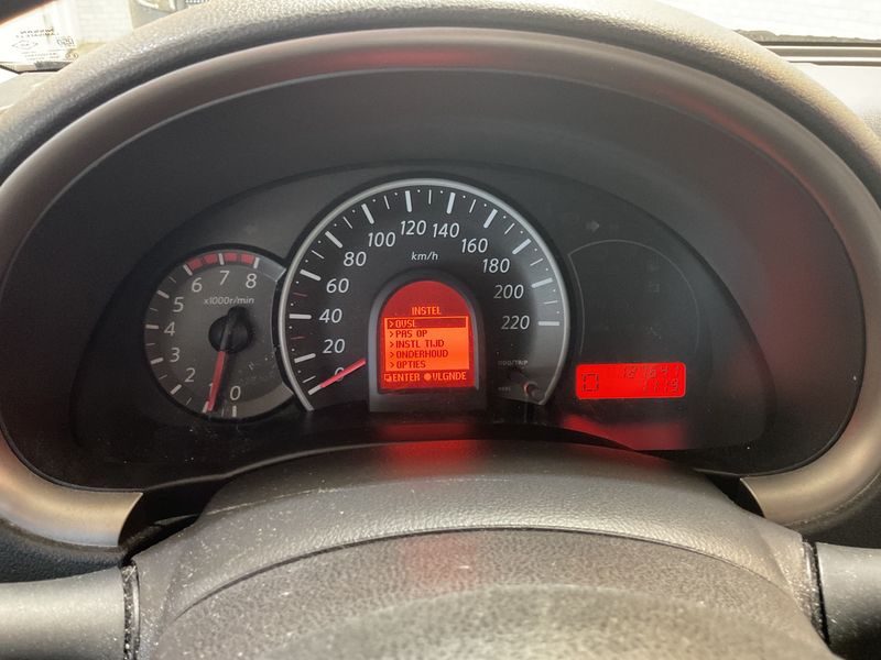 Nissan Micra 1.2 Acenta 2012 – снимка 18
