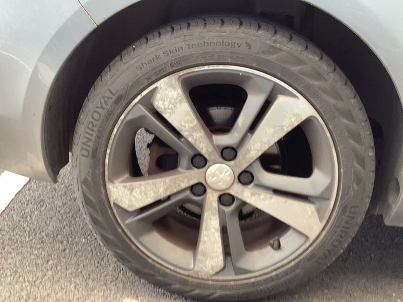 Peugeot 308 1.6 Blue-HDi Allure 2016 – снимка 9