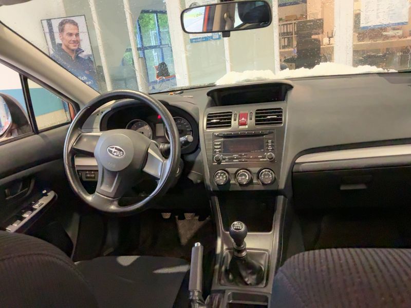 Subaru XV 2.0 Active 2012 – снимка 18