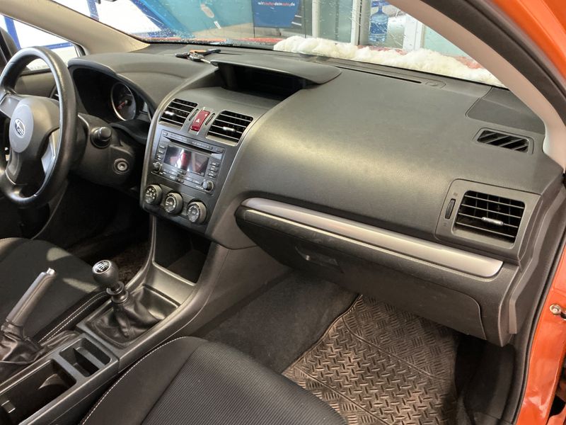 Subaru XV 2.0 Active 2012 – снимка 30