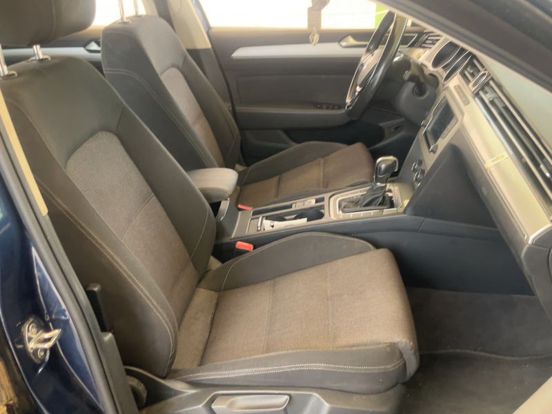 Volkswagen Passat 1.6 TDI Comfortline BlueMotion Tech 2015 – снимка 11