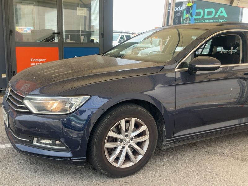 Volkswagen Passat 1.6 TDI Comfortline BlueMotion Tech 2015 – снимка 2