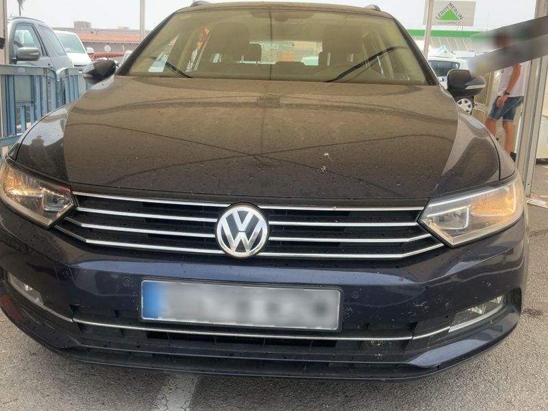 Volkswagen Passat 1.6 TDI Comfortline BlueMotion Tech 2015 – снимка на щета