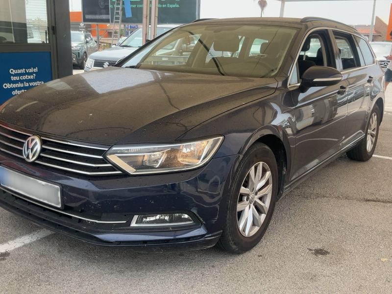 Volkswagen Passat 1.6 TDI Comfortline BlueMotion Tech 2015 – снимка 1