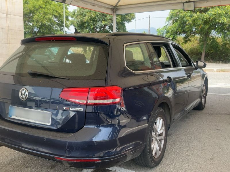 Volkswagen Passat 1.6 TDI Comfortline BlueMotion Tech 2015 – снимка на щета