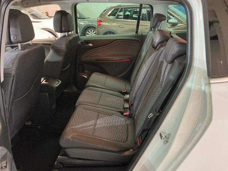 Opel Zafira Tourer 2.0 CDTI Cosmo 2012 – снимка на щета