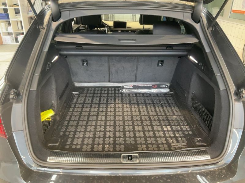 Audi A4 2.0 TDI quattro Sport 2016 – снимка 15