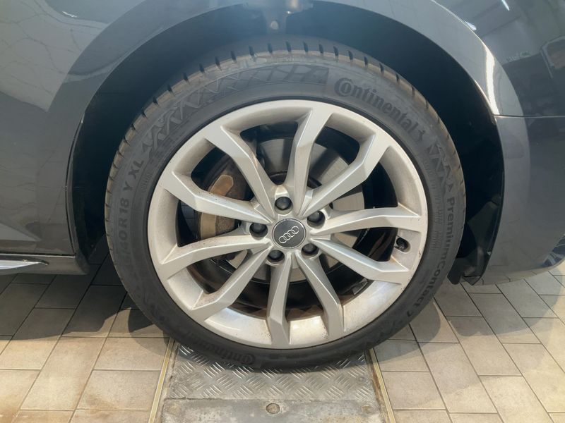 Audi A4 2.0 TDI quattro Sport 2016 – снимка 11
