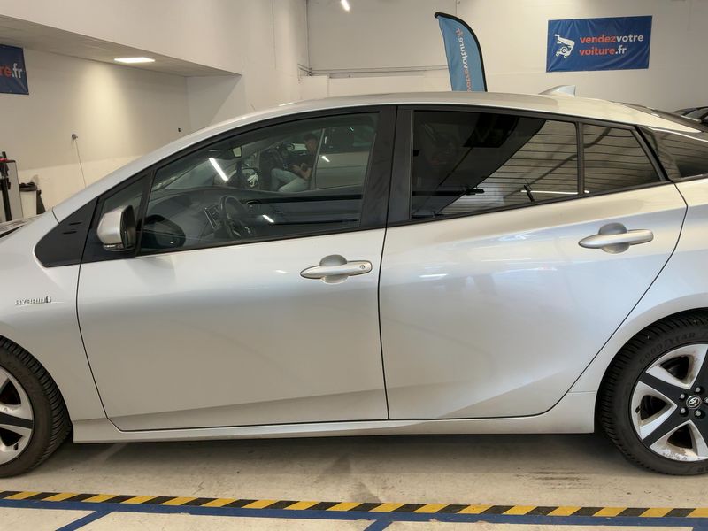 Toyota Prius 1.8 Lounge 2016 – снимка 4