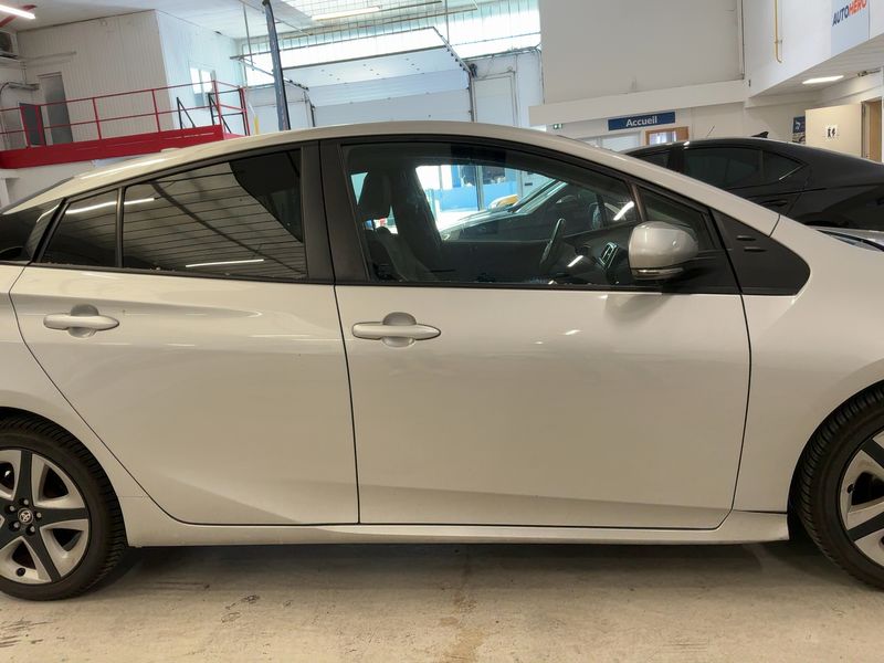 Toyota Prius 1.8 Lounge 2016 – снимка 10