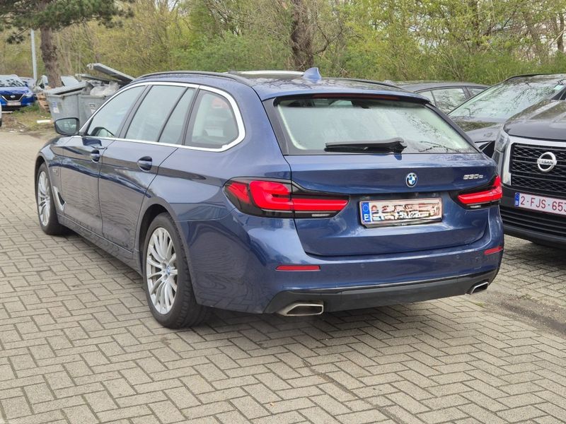 BMW 5er 530e 2023 – снимка 2