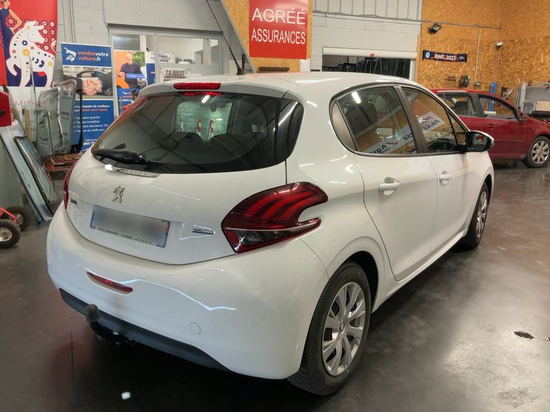 Peugeot 208 1.2 e-VTi Active 2017 – снимка 8