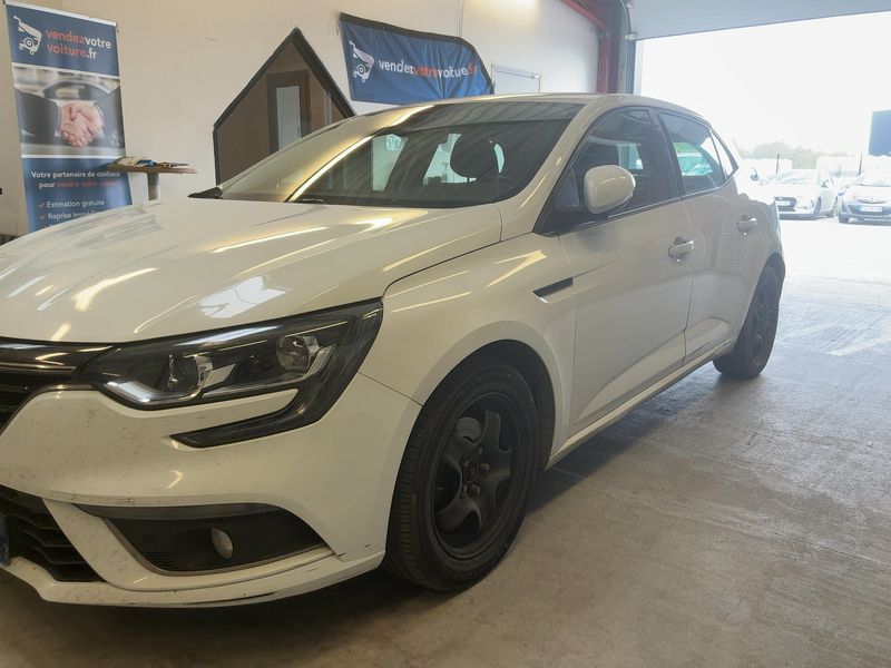 Renault Megane 1.5 BLUE dCi Business 2020 – снимка 2