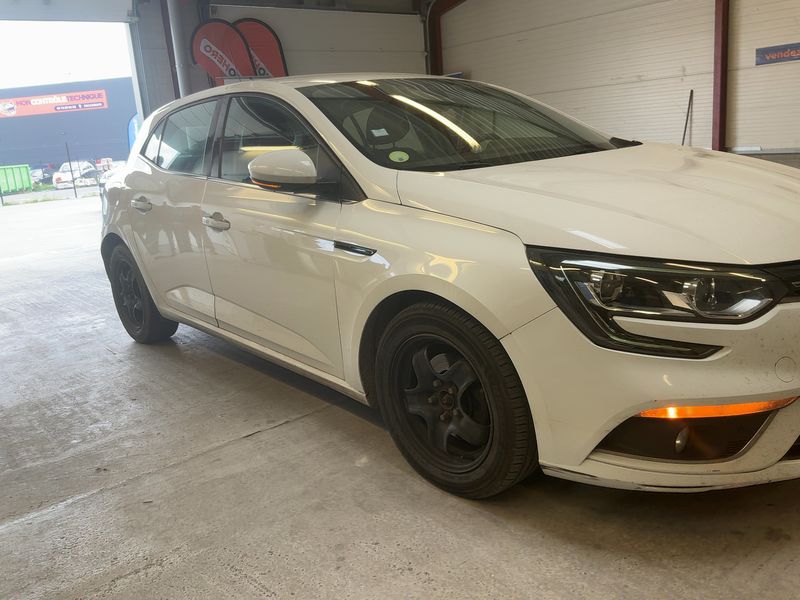 Renault Megane 1.5 BLUE dCi Business 2020 – снимка 12