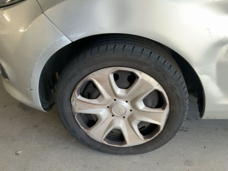 Ford Fiesta 1.4 Trend 2010 – снимка 3
