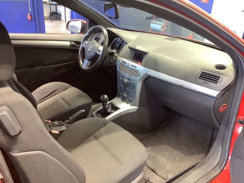 Opel Astra GTC 1.8 Sport 2007 – снимка 3