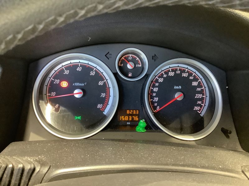 Opel Astra GTC 1.8 Sport 2007 – снимка 4
