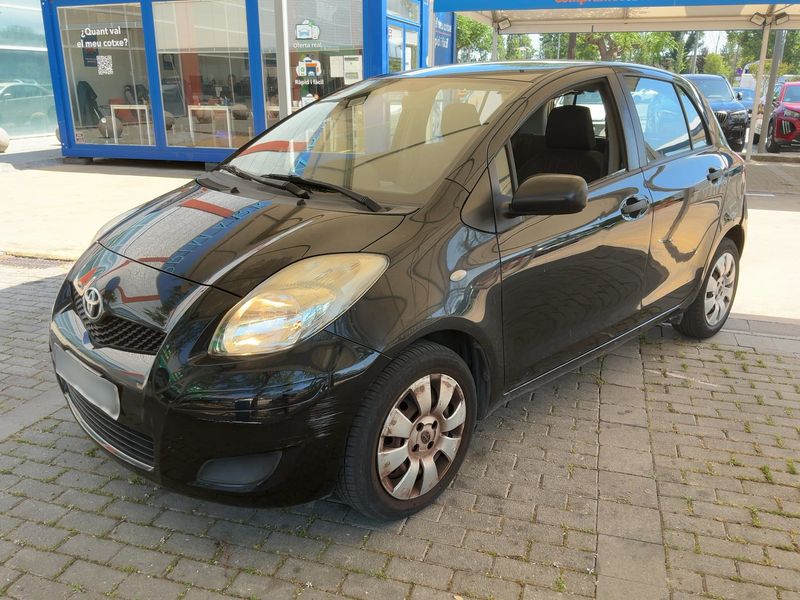 Toyota Yaris 1.4 D-4D Connect 2011 – снимка 1